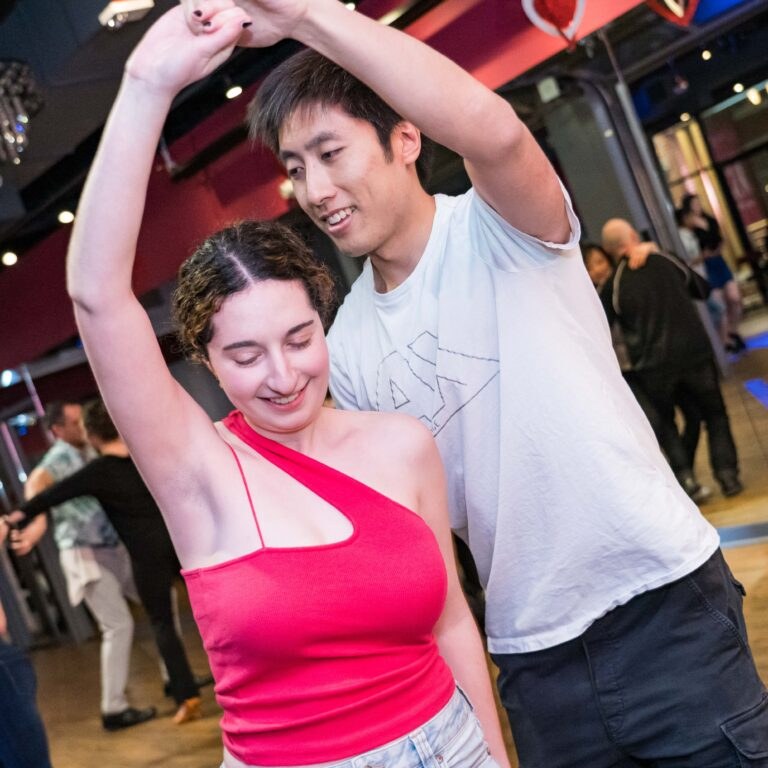 第一次进舞厅，新手最容易踩的 7 个坑