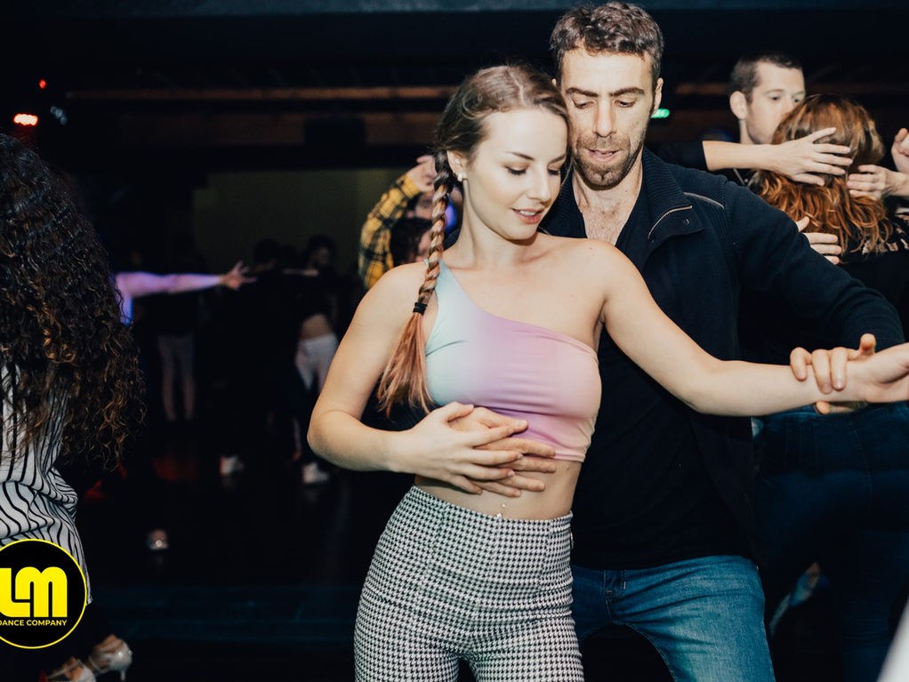 Salsa 入门指南:节奏、风格、上手难度全解析